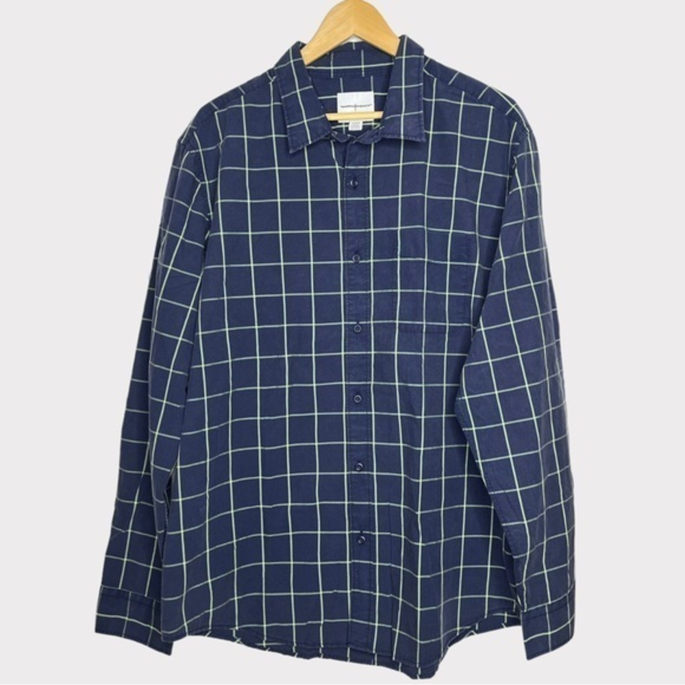 American Eagle Outfitters button‎ up shirt size XL